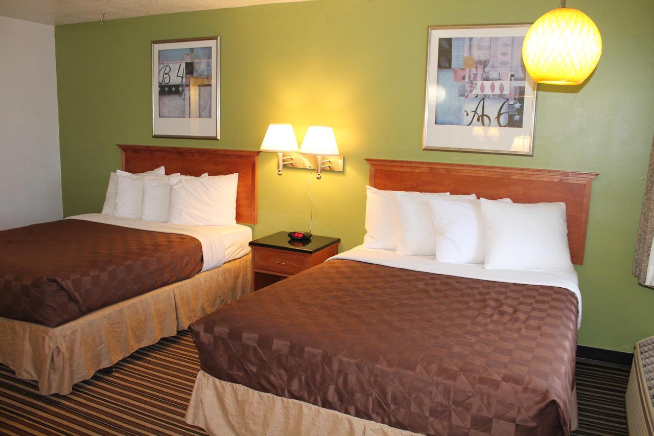 Riverview Motel Бордмен Екстер'єр фото