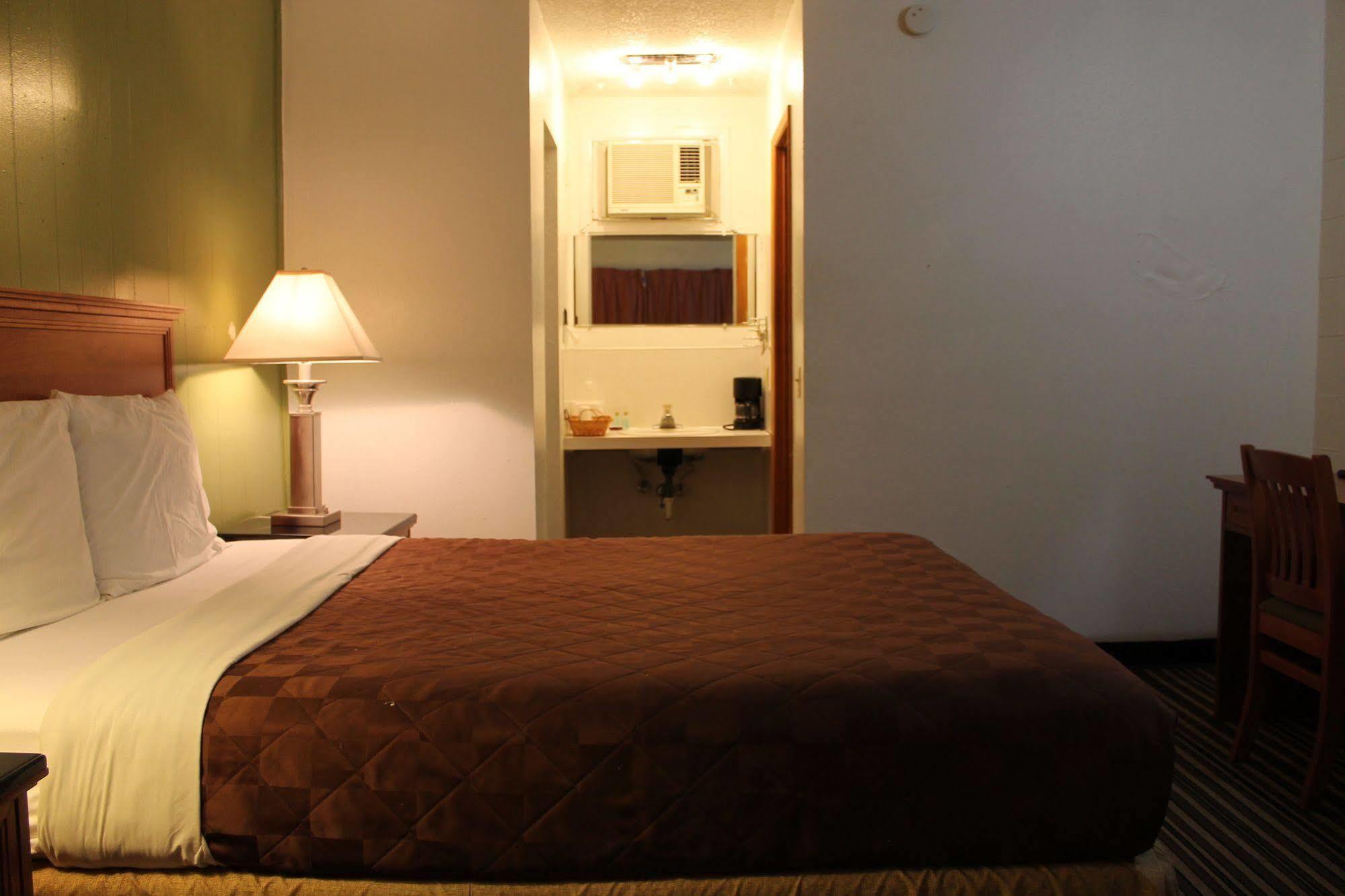 Riverview Motel Бордмен Екстер'єр фото